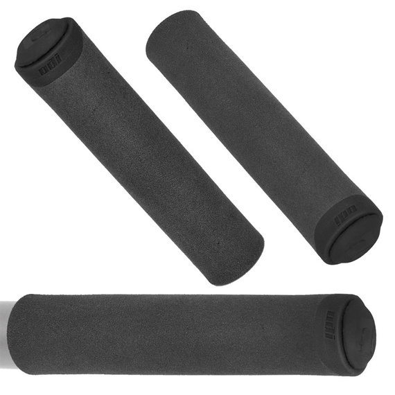 Chwyty kierownicy ODI F-1 Series Float Grip, 130 mm, czarne, czarne korki