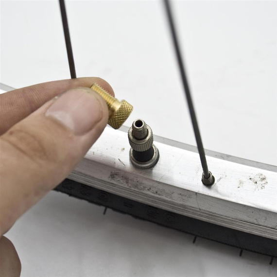 Adapter Presta / Schrader na Auto do pompowania roweru na stacji benzynowej - 5 sztuk