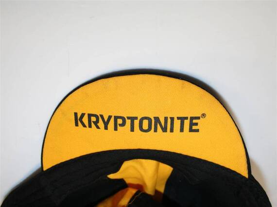 Czapka kolarska z logo Kryptonite, czarno - żółta, Unisex - Outlet