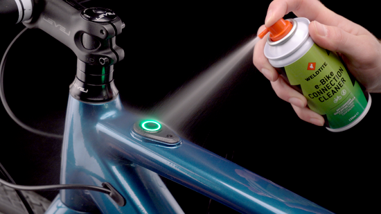 Płyn do mycia elektrycznych komponentów rowerów e-bike Weldtite e-Bike Connention Cleaner 150ml spray